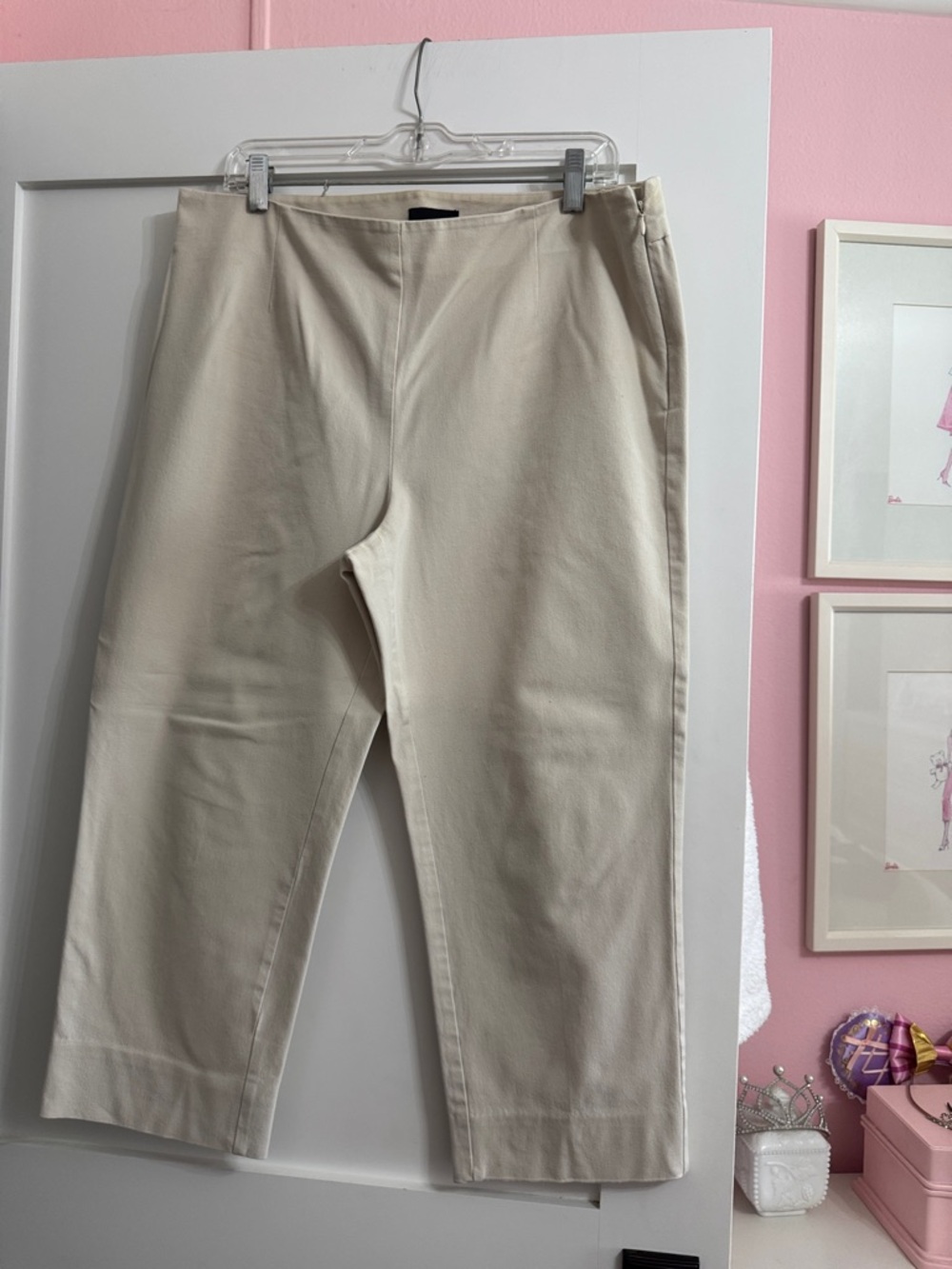 Cropped pants